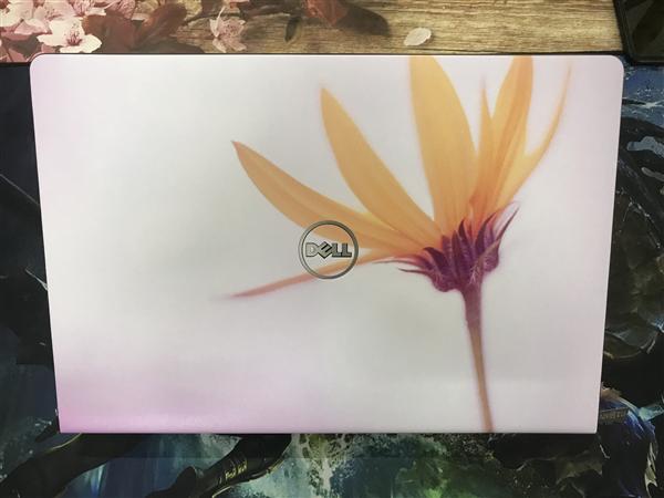 Ảnh đại diện sản phẩm Skin laptop Dell bông súng vàng
